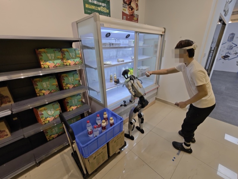 Real robot task collection environment 8