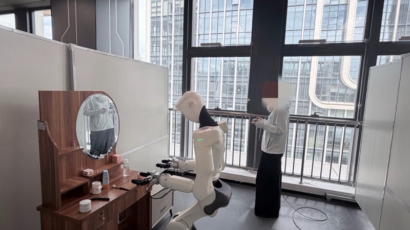 Real robot task collection environment 38