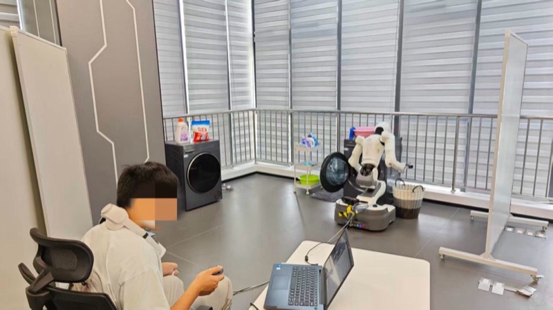 Real robot task collection environment 39