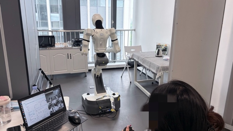 Real robot task collection environment 40