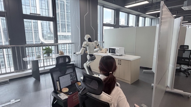 Real robot task collection environment 42
